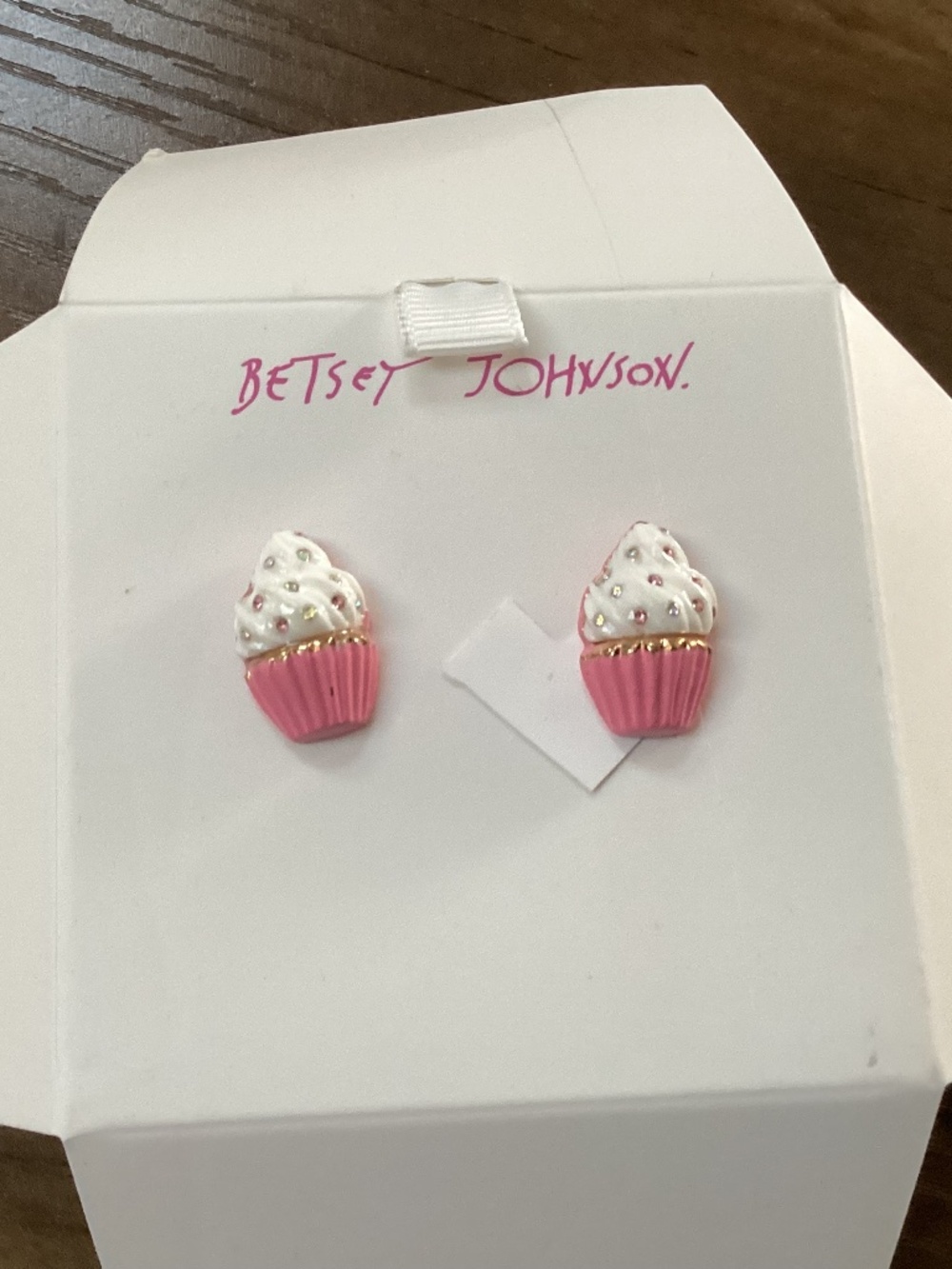 Betsey Johnson Cupcake Earrings Pink White Studs New without tags